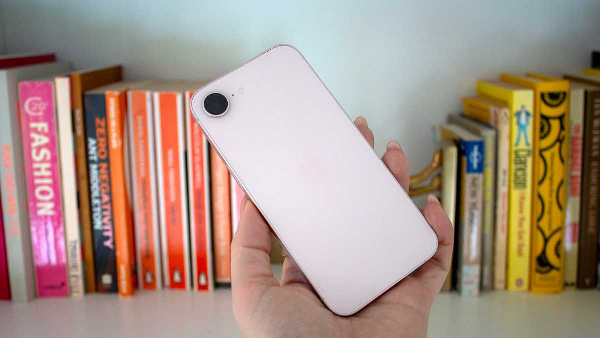 Apple iPhone 17e review 24