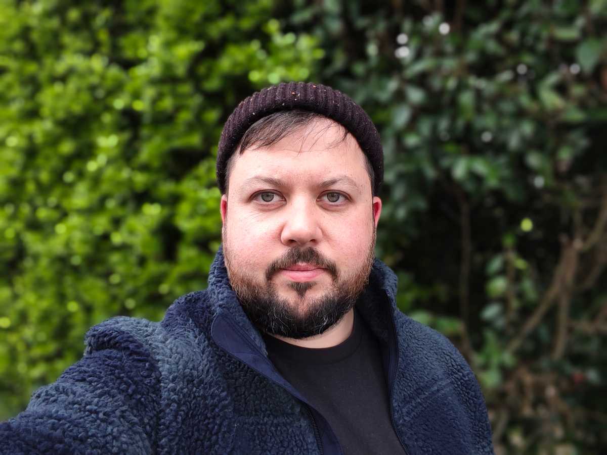 Nothing Phone 4a camera sample portrait selfie front camera