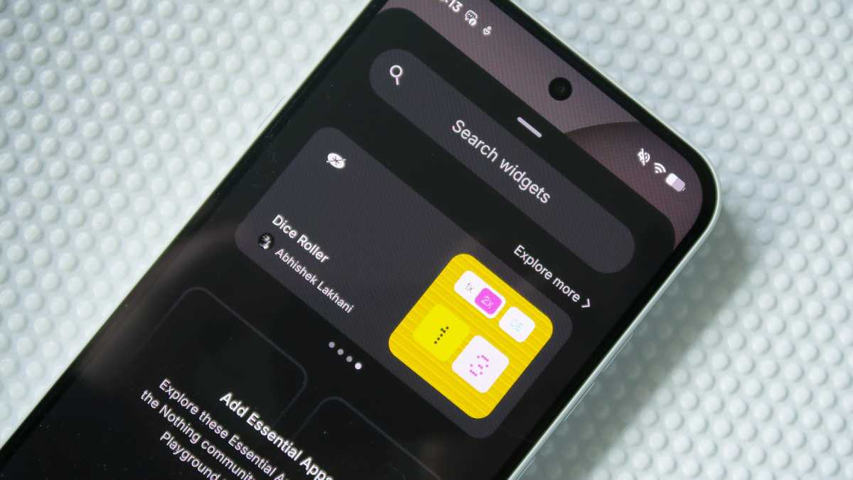 Nothing Phone 4a REVIEW Essential Apps