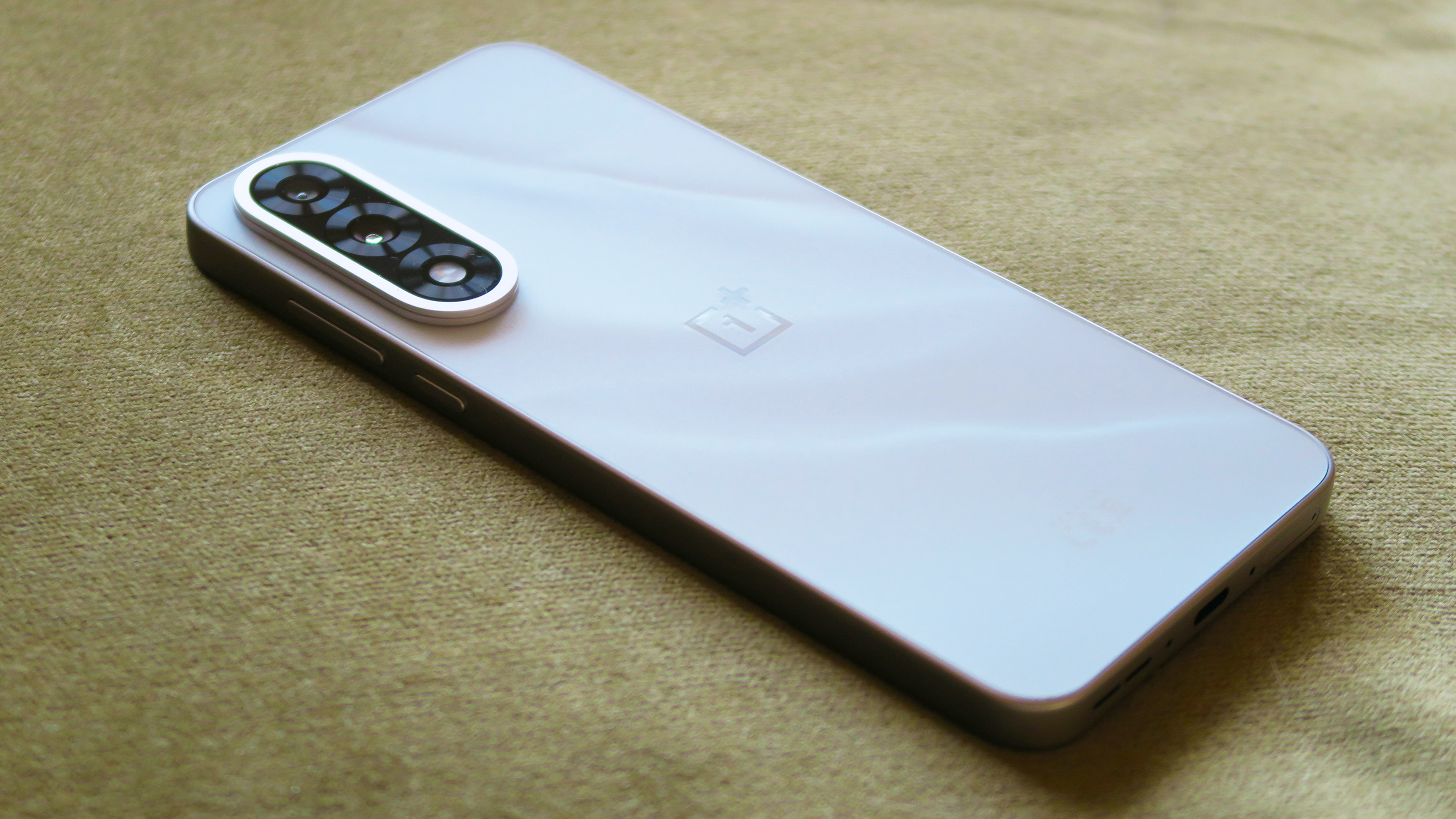 OnePlus Nord 5 - Best Mid-Range