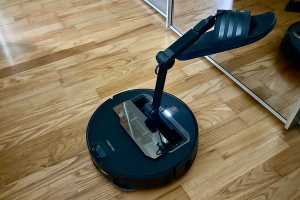 Roborock Saros Z70 review: The robot vac with the grabby arm (which doesn't work)