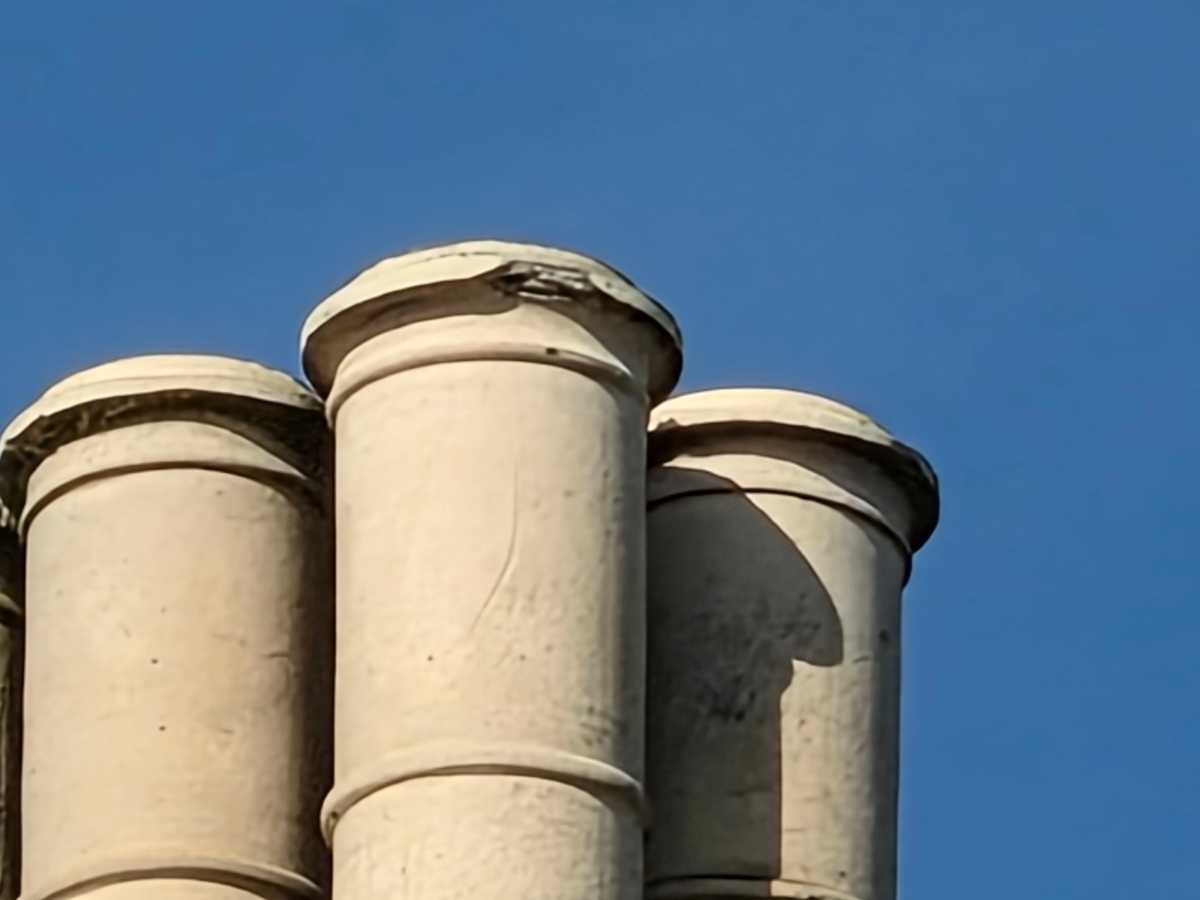 Samsung Galaxy S26 Chimney 30x